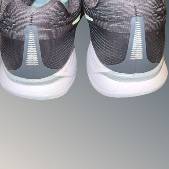 Nike Air Zoom Pegasus 34 Running Shoes Women Size 9 Gray Lime - Picture 3 of 8